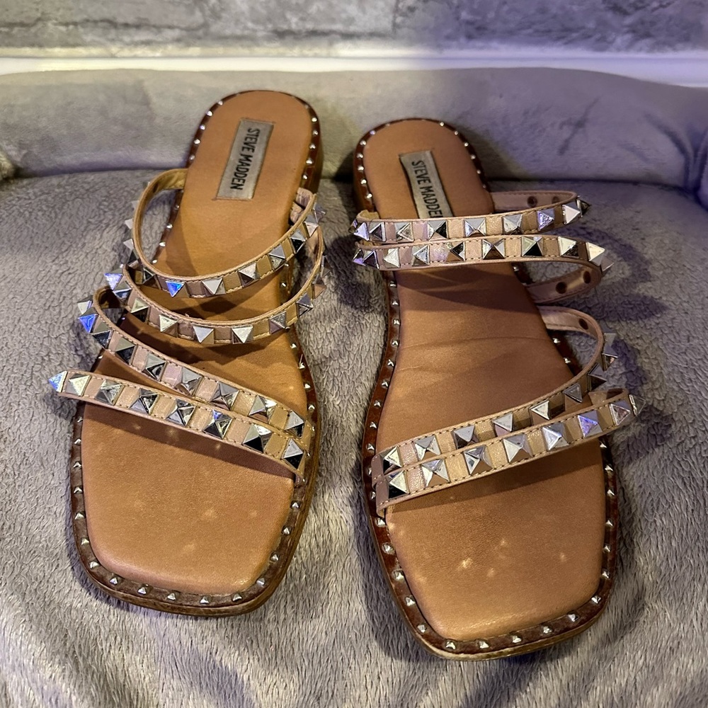 STEVE MADDEN SKYLER SANDAL in beige size 8.5